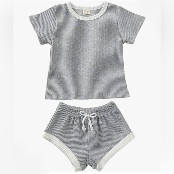 NEW toddler 2 piece grey ribbed outfit ringer tee and shorts - Picture 1 of 4